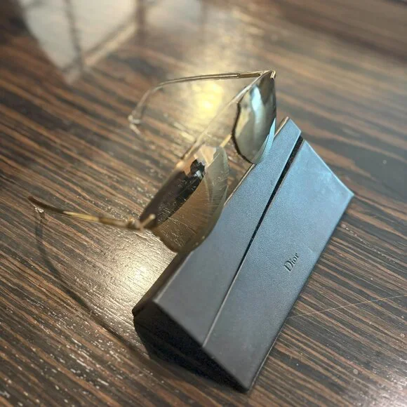 Sunglasses - DIOR - ROSE GOLD Reflective lens